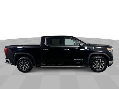 Used 2023 GMC Sierra 1500 SLT AWD/4WD image 9