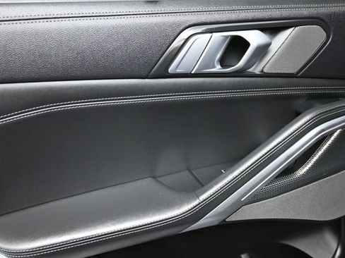 Used 2021 BMW X6 sDrive40i w/ Executive Package RWD image 13
