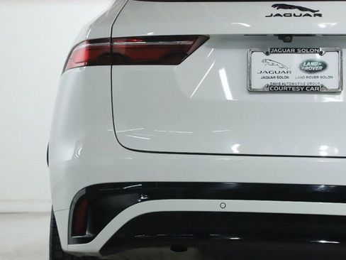 Used 2025 Jaguar F-PACE R-Dynamic S image 44