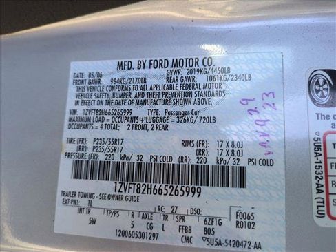 Used 2006 Ford Mustang GT image 19