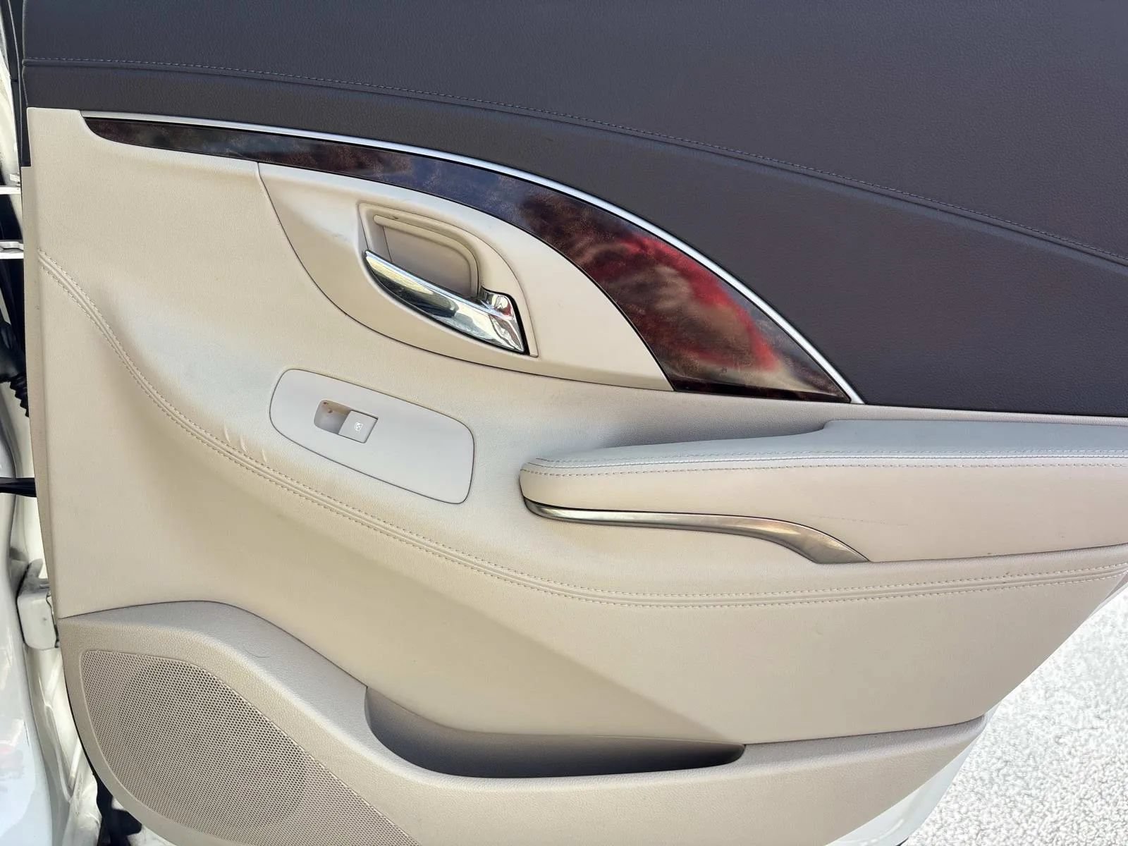 Used 2014 Buick LaCrosse Leather FWD image 17