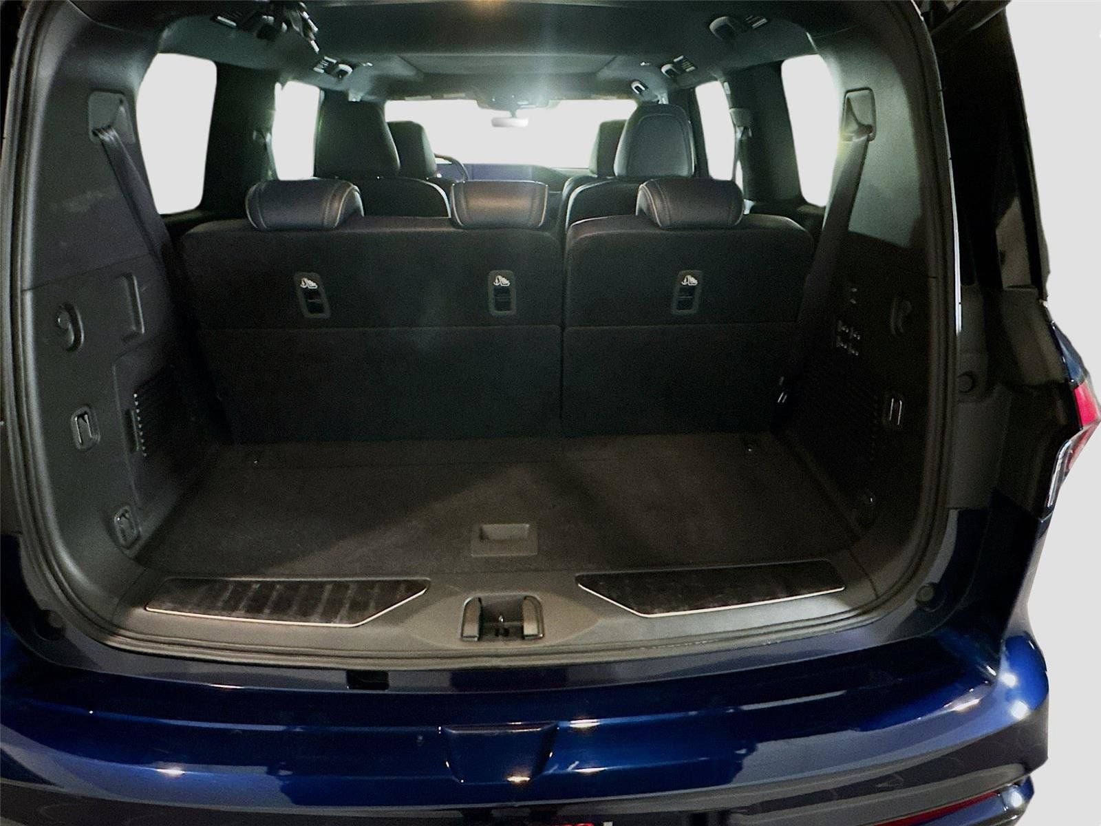 Used 2026 INFINITI QX80 Luxe AWD/4WD image 24