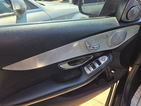 Used 2018 Mercedes-Benz C 300 Sedan image 6