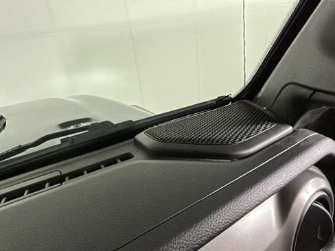 Used 2023 Jeep Wrangler Unlimited w/ Cold Weather Group AWD/4WD image 29