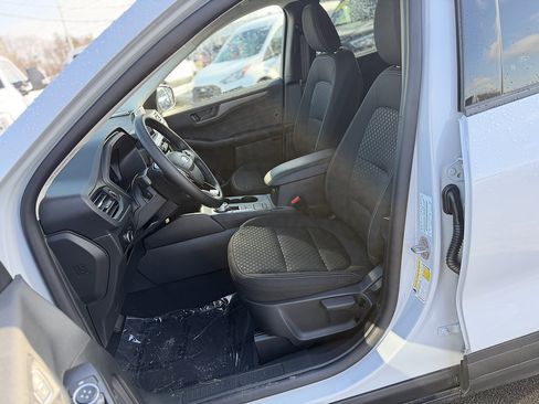 Used 2025 Ford Escape Active w/ Cold Weather Package AWD/4WD image 12