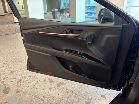 Used 2025 Toyota Camry LE image 20