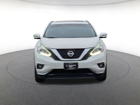Used 2017 Nissan Murano SV w/ Premium Plus Package image 2