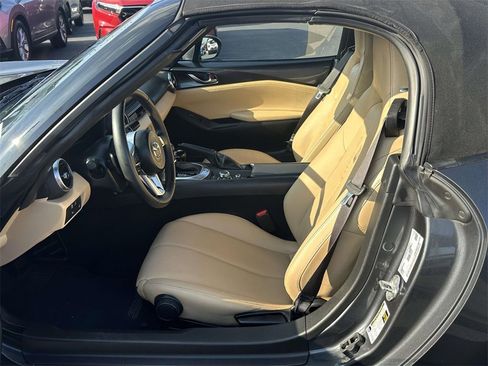 Used 2016 MAZDA MX-5 Miata Grand Touring image 4