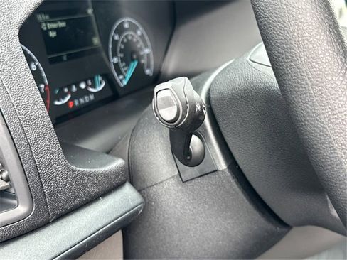 New 2025 Ford Transit 250 148 Medium Roof image 24