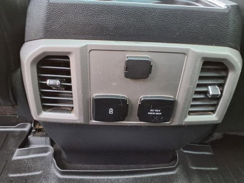 Used 2019 Ford F250 Lariat w/ Tow Technology Bundle image 9