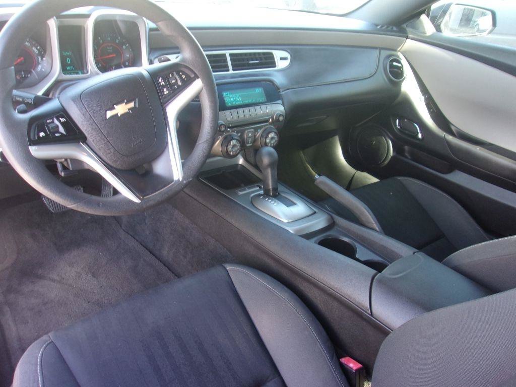 Used 2015 Chevrolet Camaro LS RWD image 12