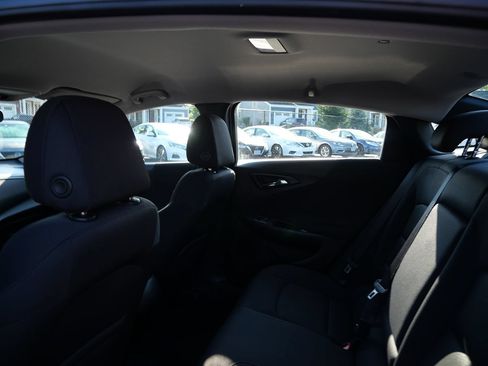 Used 2017 Chevrolet Malibu LS FWD image 21