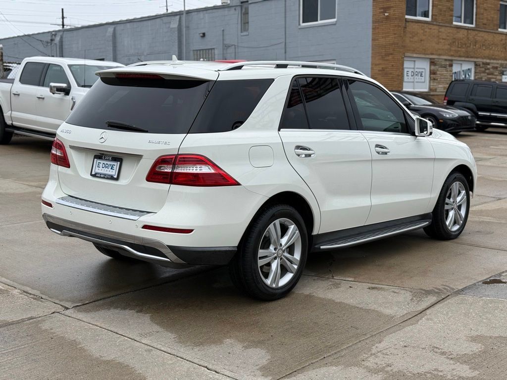 Used 2013 Mercedes-Benz ML 350 BlueTEC 4MATIC image 10