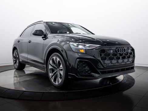 Certified 2024 Audi Q8 Premium Plus image 2