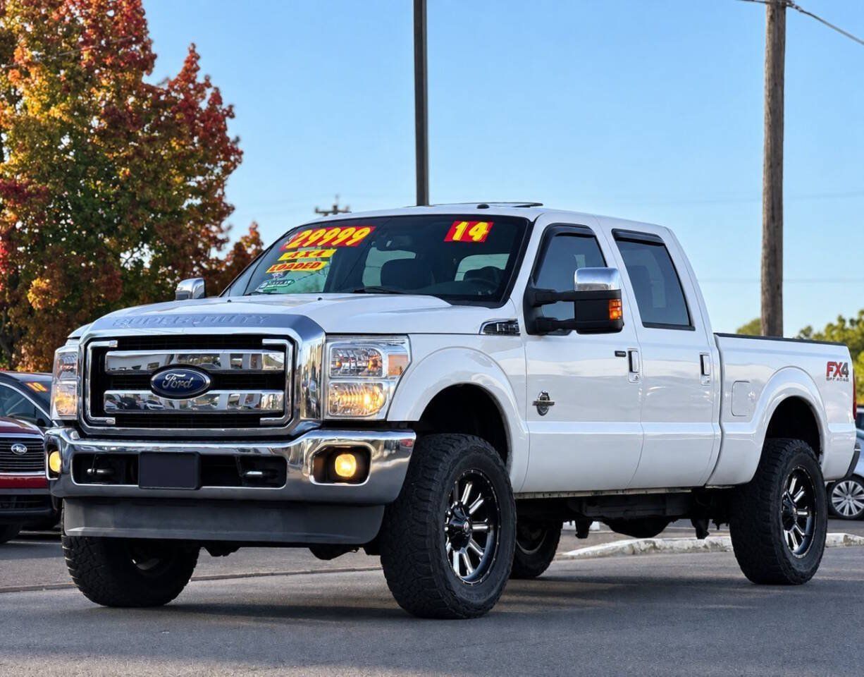 Used 2014 Ford F350 Lariat w/ Lariat Ultimate Package AWD/4WD image 4