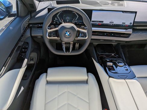 New 2026 BMW 530i w/ M Sport Package image 31
