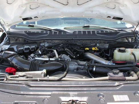 Used 2019 Ford F350 XL w/ Power Equipment Group RWD image 12