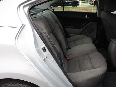 Used 2016 Kia Forte LX FWD image 21
