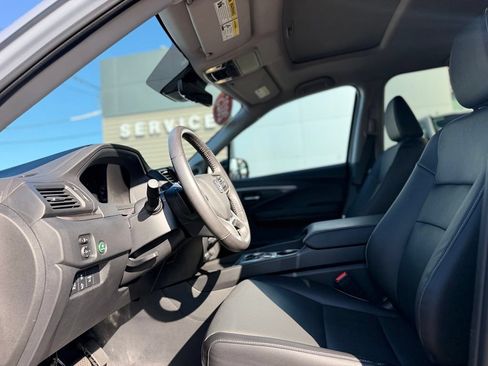 Used 2025 Honda Ridgeline RTL image 15