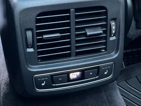 Used 2023 Audi e-tron GT Premium Plus w/ Performance Package image 15