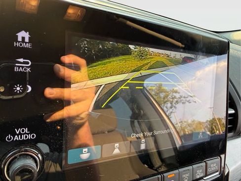 Used 2019 Honda Odyssey EX image 24