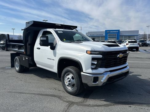 New 2025 Chevrolet Silverado 3500 W/T w/ WT Convenience Package image 1