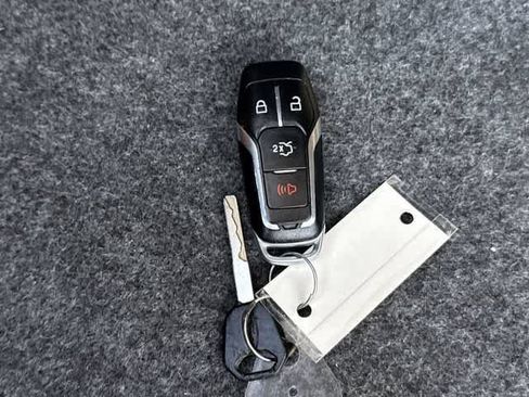 Used 2016 Ford Mustang Premium RWD image 30
