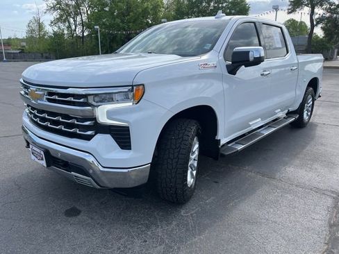 Used 2025 Chevrolet Silverado 1500 LTZ w/ Z71 Off-Road Package AWD/4WD image 3