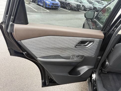 Used 2021 Nissan Rogue S FWD image 15