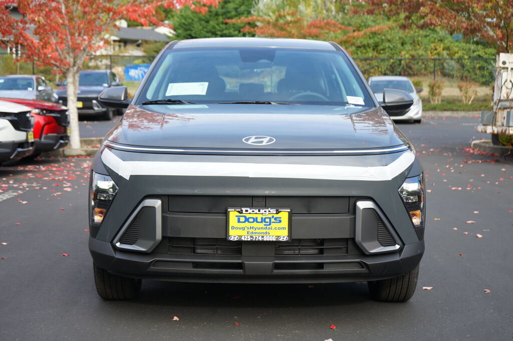 New 2027 Hyundai Kona SE AWD/4WD image 2