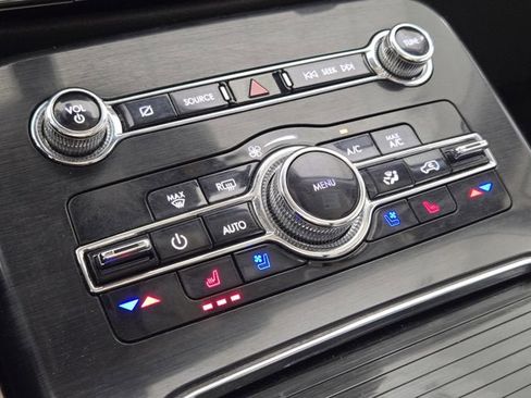 Used 2022 Lincoln Nautilus Reserve image 28