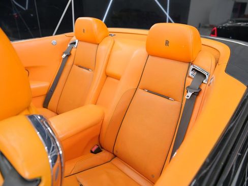 Used 2018 Rolls-Royce Dawn image 25