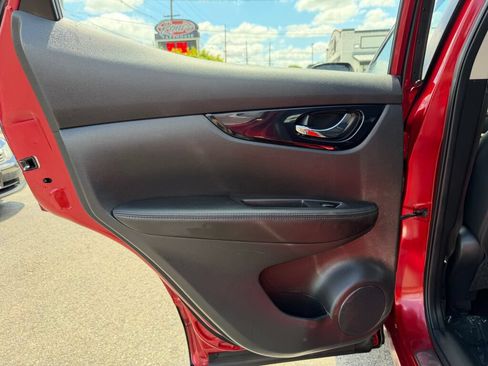 Used 2019 Nissan Rogue Sport SV w/ Technology Package AWD/4WD image 22