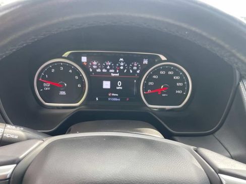 Used 2021 Chevrolet Suburban Premier AWD/4WD image 38