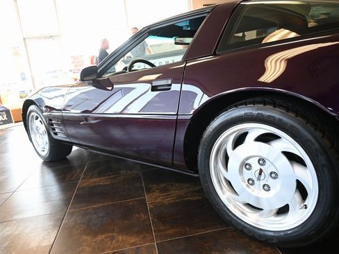 Used 1993 Chevrolet Corvette Coupe image 13