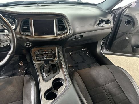 Used 2020 Dodge Challenger R/T Scat Pack RWD image 19