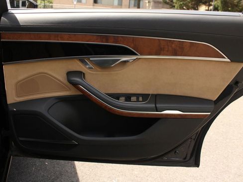 Used 2019 Audi A8 L 3.0T image 24