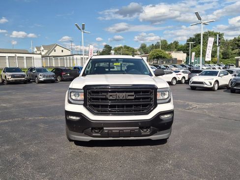 Used 2018 GMC Sierra 1500 SLT w/ SLT Premium Package AWD/4WD image 2