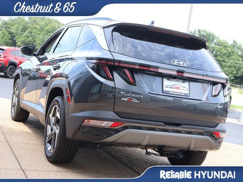 Certified 2023 Hyundai Tucson Limited AWD/4WD image 4