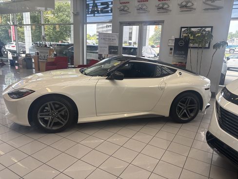 New 2026 Nissan Z Sport w/ Floor Mat Package RWD image 2