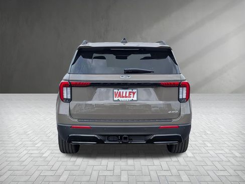New 2026 Ford Explorer ST-Line image 9