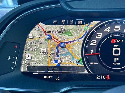 Used 2021 Audi R8 V10 w/ Premium Package image 18