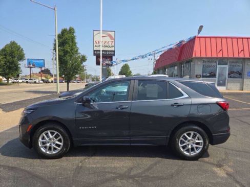 Used 2022 Chevrolet Equinox LT AWD/4WD image 2