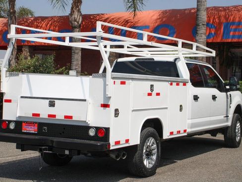 Used 2019 Ford F350 XLT AWD/4WD image 10