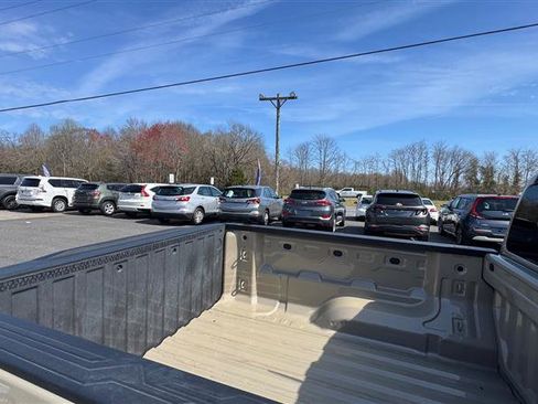 Used 2023 Chevrolet Colorado W/T image 30