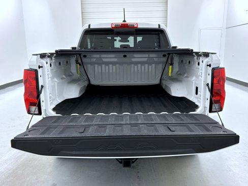 Used 2023 Chevrolet Colorado Trail Boss w/ Advanced Trailering Package image 21