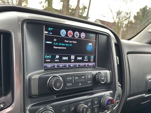 Used 2018 Chevrolet Silverado 1500 LTZ Z71 w/ Centennial Edition image 23