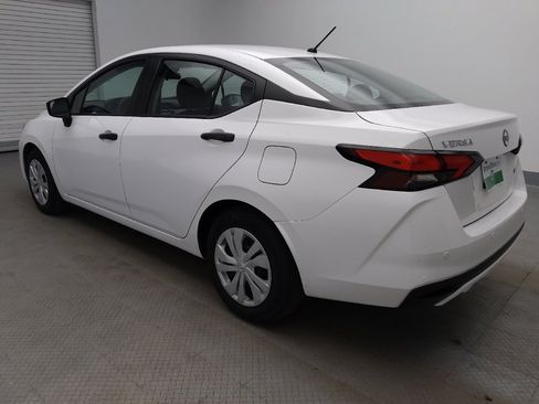 Used 2024 Nissan Versa S FWD image 3