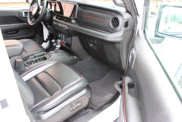 Used 2025 Jeep Wrangler Unlimited Rubicon AWD/4WD image 50