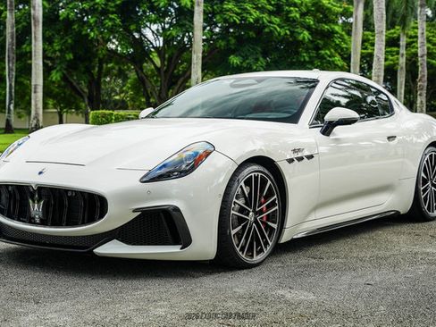 Used 2024 Maserati GranTurismo Trofeo AWD/4WD image 14